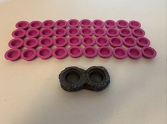 Purple 1/4 Oz Gecko Reptile Trantula Silicone Cups With Holder Like Beer Savers
