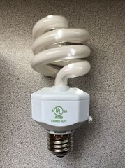 Zilla Desert 50 Fluorescent Coil Bulb with UVB – 20 watt (new, out Of Box)