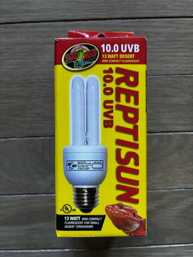 Zoo Med 13W Reptisun UVB Mini Compact Fluorescent Reptile Light Enclosure
