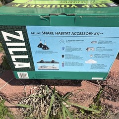 Zilla Deluxe Snake Habitat Accessory Kit 20-60 Gallon Terrariums MPN 100550320