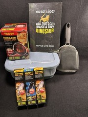 10Pc Reptile Lot – Daytime & Night Heat Lamps, 150W Infrared Basking, Food Lists