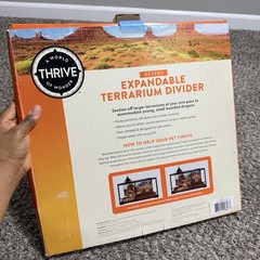 Thrive Expandable Terrarium Divider Fits 40 Gallon Open Front Door NEW Open Box