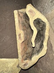 Reptile Waters Feeders Magnetic Hide Rock