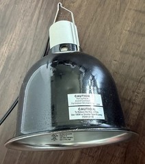 Zoo Med Laboratories-Deluxe Porcelain Lamp Model-LF-18 Deep Dome 5.5” Reptiles