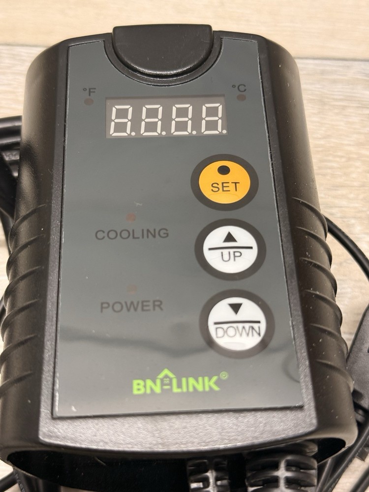 OEM BN-LINK REPTILE Digital Heat Thermostat Suction With Cable, Working