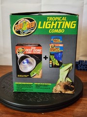 Zoo Med Tropical Lighting Combo w/ Daylight Blue Reptile Bulb