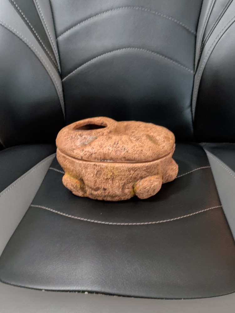 Thrive Snake Egg Reptile Hide