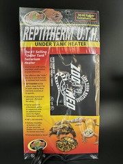 Zoo Med RH-4 ReptiTherm U.T.H. Small Under Tank Heater 10–20 Gal | NEW & Sealed