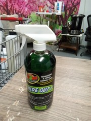 Zoo Med Wipe Out 1 Terrarium Cleaner, Disinfectant and Deodorizer [32 oz] 199 Dt