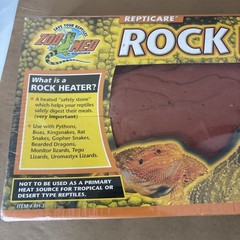 Zoo Med ReptiCare Rock Heater Giant – 16″ Long x 7″ Wide (40-100 Gallons) RH-3