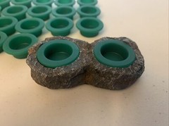 Green 1/4 Oz Gecko Reptile Trantula Silicone Cups With Holder Like Beer Savers